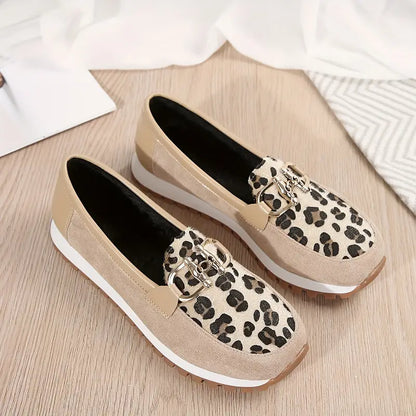 Mocasín Animal Print - Elegancia y Comodidad