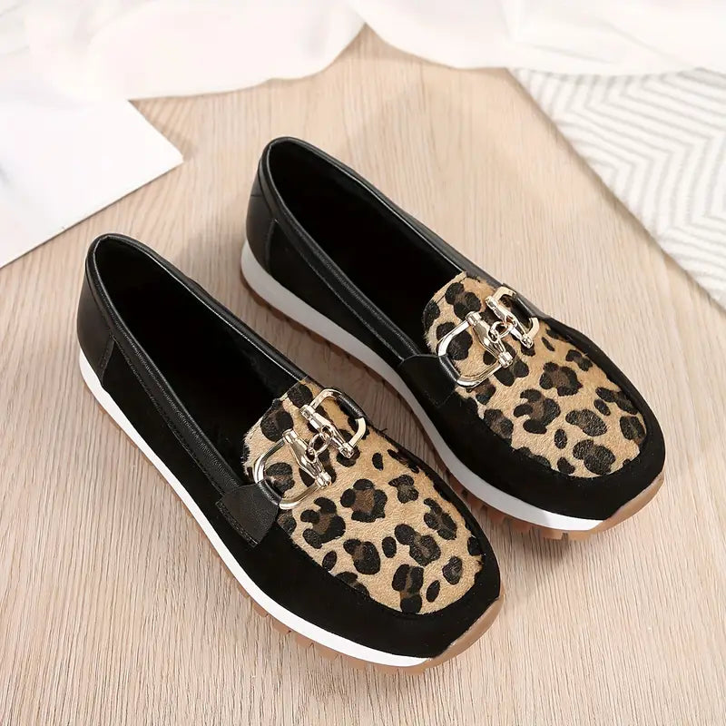 Mocasín Animal Print - Elegancia y Comodidad