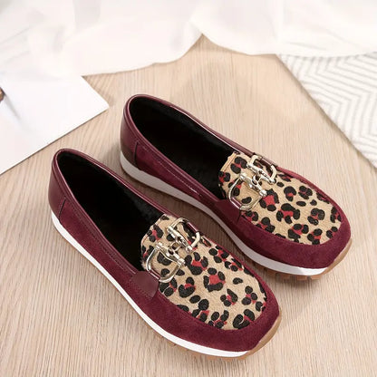 Mocasín Animal Print - Elegancia y Comodidad